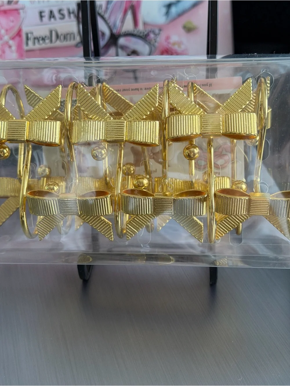 Gold Bow Hooks - Premium Bath Accessory
